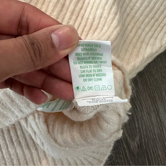 NWT Lilly Pulitzer Relaxed Fit Arienza Sweater Batwing Sleeves Cream Color Sz M - Picture 11 of 16